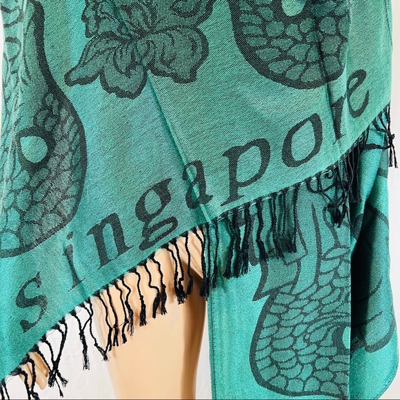Singapore Scarf. Women’s.  70” x 27”. Green with Fringe. - Picture 2 of 7